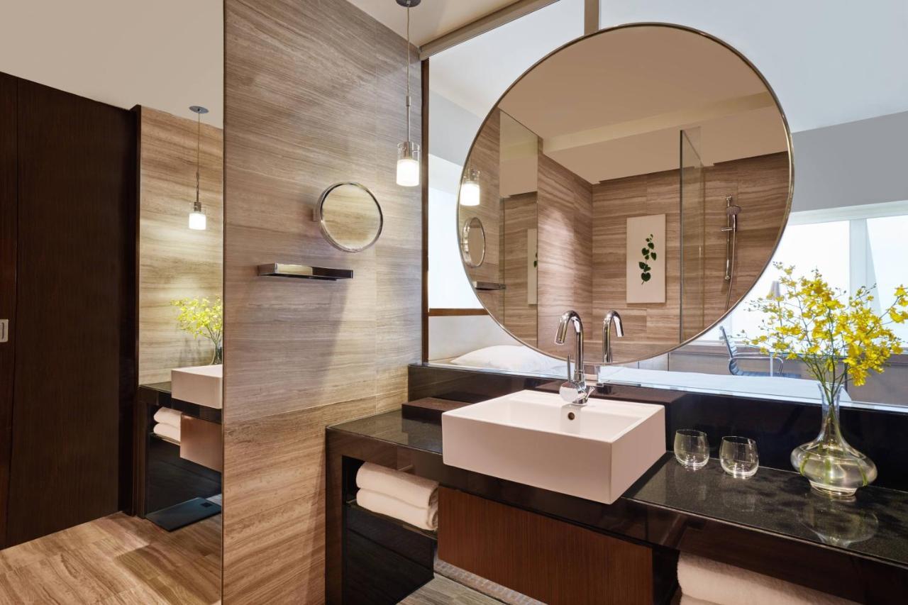 Khách sạn Courtyard By Marriott