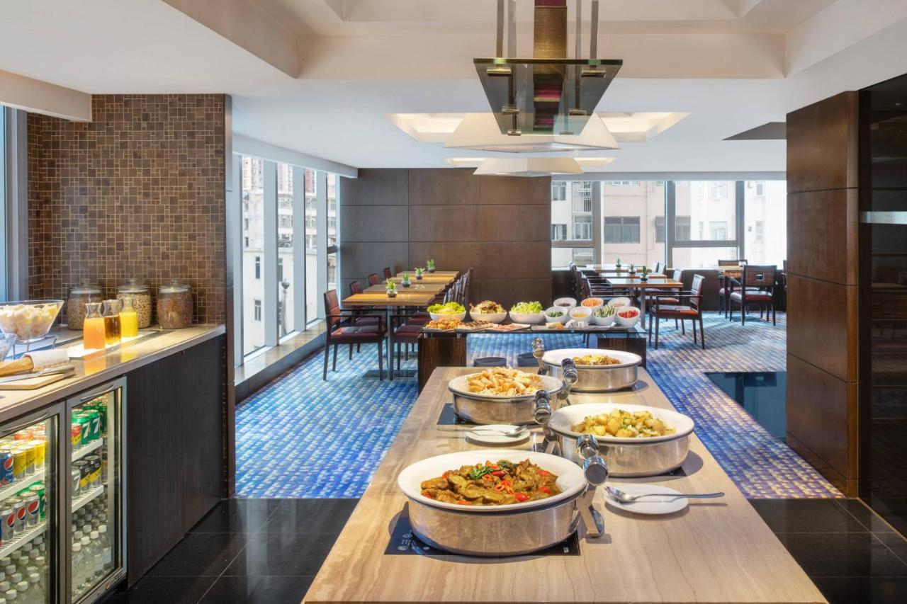 Khách sạn Courtyard By Marriott