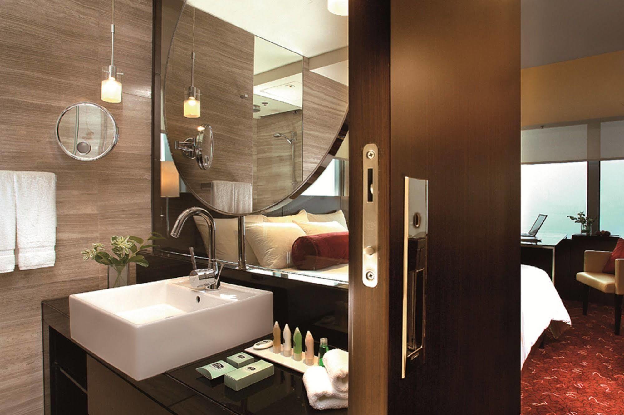 Courtyard By Marriott